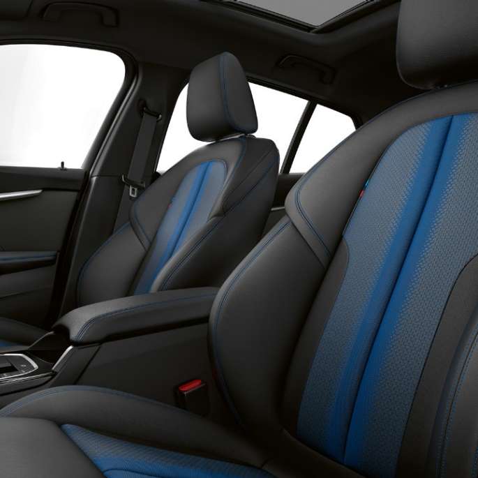 M Sport ülések. BMW 1-es, M Sport modell, belső tér az M Sport ülésekkel.
