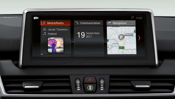 Vezérlési koncepció, BMW 2 Gran Tourer Vezérlési koncepció, BMW 2 Gran Tourer, F46, 2018, belső tér