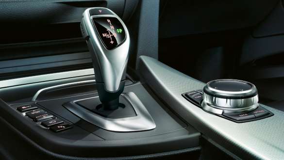 BMW 3-as Gran Turismo, 8 fokozatú Steptronic Sport sebességváltó BMW 3-as Gran Turismo, 8 fokozatú Steptronic Sport sebességváltó