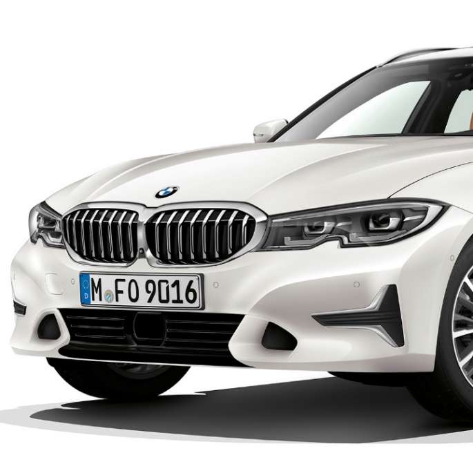 Luxury Line modell, háromnegyedes elölnézet BMW 3-as Touring, a Luxury Line modell háromnegyedes elölnézetből