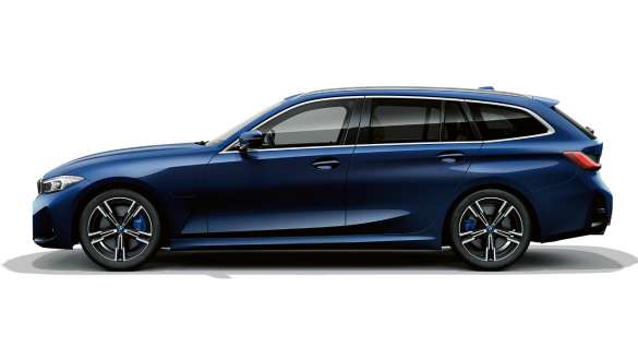 BMW 3 Touring LCI, G21, egy álló autó oldalnézetből BMW 3 Touring LCI, G21, egy álló, Tanzanit kék II fényezésű autó oldalnézetből