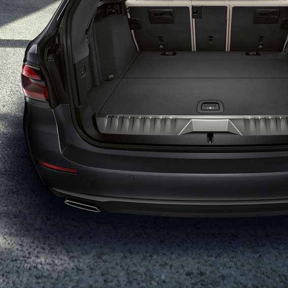 Csomagtér, BMW 5 Touring, G31 Csomagtér, BMW 5 Touring, G31, Facelift 2020, Sophisto szürke