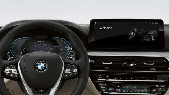 BMW Live Cockpit Professional, BMW 5 Touring, G31, belső tér BMW Live Cockpit Professional, BMW 5 Touring, G31, Facelift 2020, belső tér, műszerfal