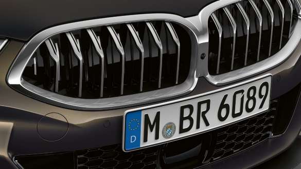 BMW M850i xDrive, Dravit szürke metál, orr-rész, Active Air Stream vesék. BMW M850i xDrive, Dravit szürke metál, orr-rész, Active Air Stream vesék.