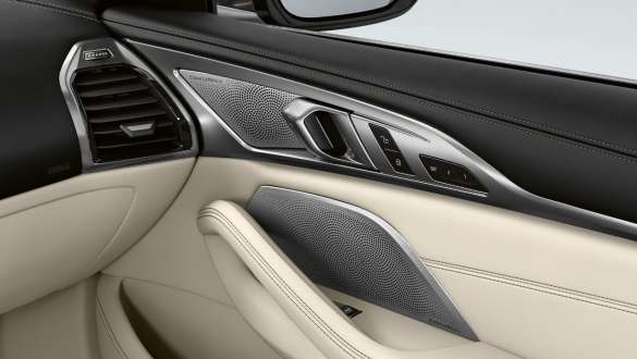 BMW M850i xDrive, Dravit szürke metál, Bowers & Wilkins Diamond surround hangsugárzó rendszer. BMW M850i xDrive, Dravit szürke metál, Bowers & Wilkins Diamond surround hangsugárzó rendszer.