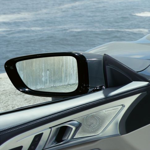 BMW M850i xDrive, Bowers & Wilkins Diamond surround hangsugárzó rendszer. BMW M850i xDrive, Bowers & Wilkins Diamond surround hangsugárzó rendszer.