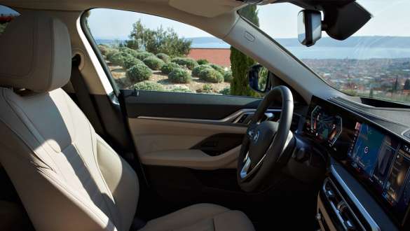 Első ülések, BMW i4, G26, 2021 Első ülések, BMW i4, G26, 2021, belső tér