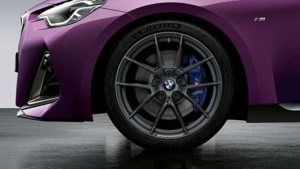 19" M Performance keréktárcsa, Y-küllős 898 M, Frozen Gunmetal szürke, BMW 2 Coupé, G42, 2021 19" M Performance keréktárcsa, Y-küllős 898 M, Frozen Gunmetal szürke, BMW 2 Coupé, G42, 2021
