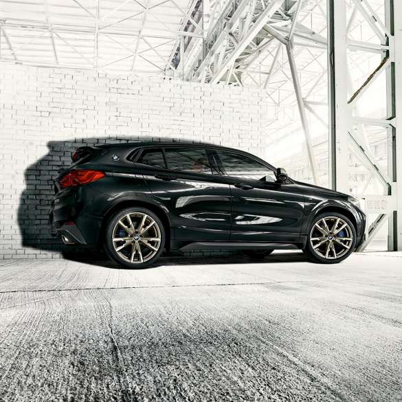Külső, BMW X2 M35i Külső, BMW X2 M35i, Zafírfekete metál, F39, oldalnézet