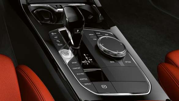 Steptronic Sport sebességváltó. A BMW M135i xDrive Steptronic Sport sebességváltója.