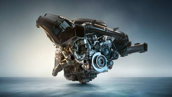 BMW M TwinPower Turbo soros 6 hengeres benzinmotor, BMW M3 Competition Limousine, G80, 2020 BMW M3 Competition Limousine, G80, 2020, BMW M TwinPower Turbo soros 6 hengeres benzinmotor, közelről