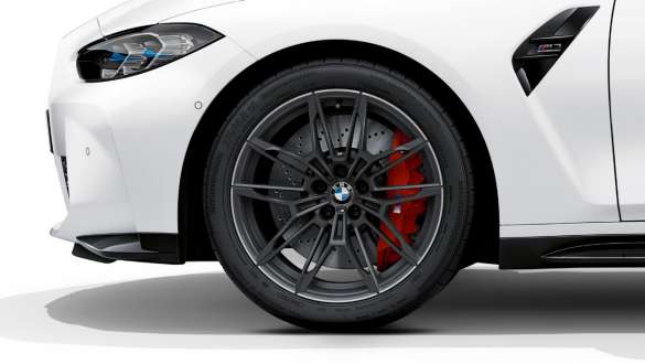 19"/20” M kovácsolt könnyűfém keréktárcsa, duplaküllős 825 M, matt Orbit szürke, BMW M3 Competition Limousine, G80, 2020 BMW M3 Competition Limousine, G80, 2020, 19"/20" M kovácsolt keréktárcsák, 825 M, matt Orbit szürke, a keréktárcsa közelről