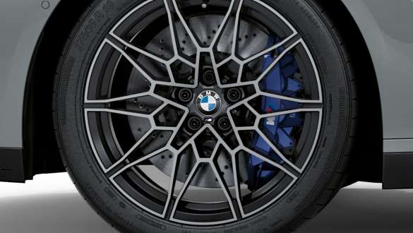 M Kompozit fék, BMW M4 Coupé, G82, 2020 BMW M4 Coupé, G82, 2020, M Kompozit fék, közelről