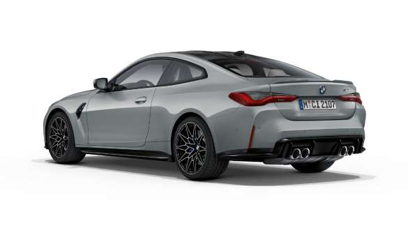 M-specifikus futómű, BMW M4 Coupé, G82, 2020 BMW M4 Coupé, G82, 2020, M-specifikus futómű, rézsútos hátulnézet