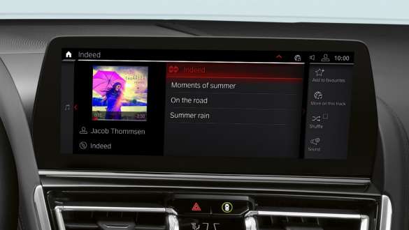 Connected Professional csomag, BMW 8 Cabrio M modellek, F91 LCI, Facelift 2022 BMW 8 Cabrio M modellek, F91 LCI, Facelift 2022, Connected Professional csomag, központi kijelző