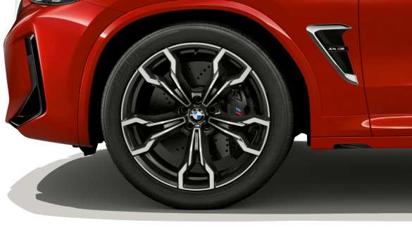 20'' M könnyűfém keréktárcsák, duplaküllős 764 M, BMW X4 M, F98 LCI, Facelift 2021 BMW X4 M, F98 LCI, Facelift 2021, Toronto vörös metál, 20" M könnyűfém keréktárcsák, duplaküllős 764 M, közelről