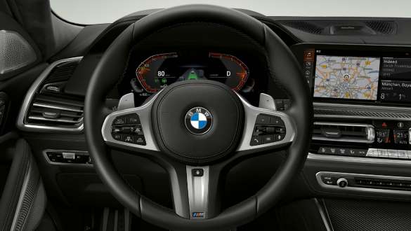 BMW X6 M50i, belső tér, M bőrkormány BMW X6 M50i, G06, SUV, belső tér, M bőrkormány, közelről