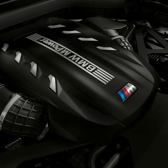Nagy teljesítményű M TwinPower Turbo 8 hengeres benzinmotor, BMW X6 M Competition Nagy teljesítményű M TwinPower Turbo 8 hengeres benzinmotor, BMW X6 M Competition, F96, 2020, közelről