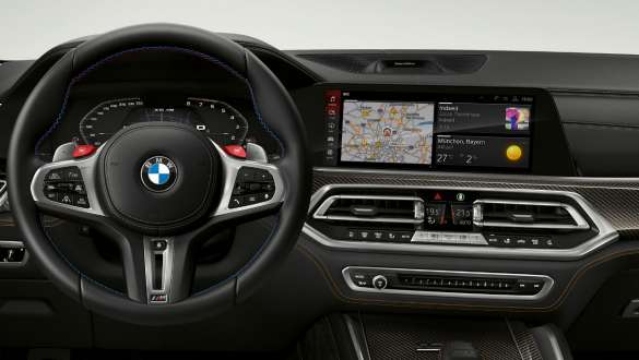 BMW X6 M modellek a BMW Live Cockpit Professional felszereltséggel, F96 BMW Live Cockpit Professional, BMW X6 M modellek, F96, 2020, SUV, belső tér