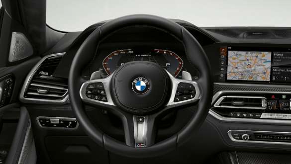 BMW X6 M50i, belső tér, M bőrkormány, G06 BMW X6 M50i, G06, 2018, SUV, belső tér, M bőrkormány