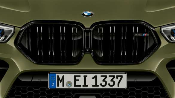 M-specifikus vesék, BMW X6 M Competition, F96 M-specifikus vesék, BMW X6 M Competition, F96, 2020, SUV, BMW Individual Urban zöld speciális fényezés, külső