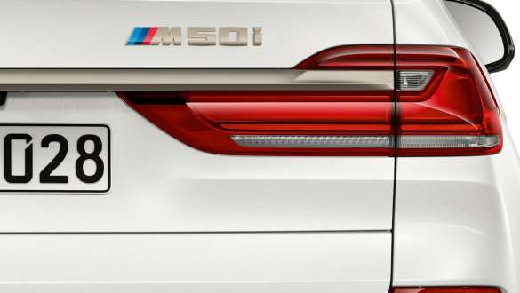 BMW X7 M50i motorváltozat BMW X7 M50i motorváltozat, G07, hátsó típusfelirat
