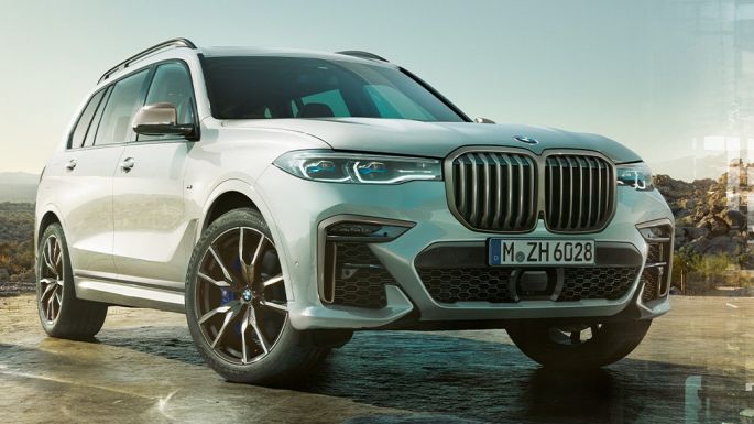 BMW X7 M, háromnegyedes elölnézet Egy álló, Kristály fehér BMW X7 M háromnegyedes elölnézetből, G07, 2019
