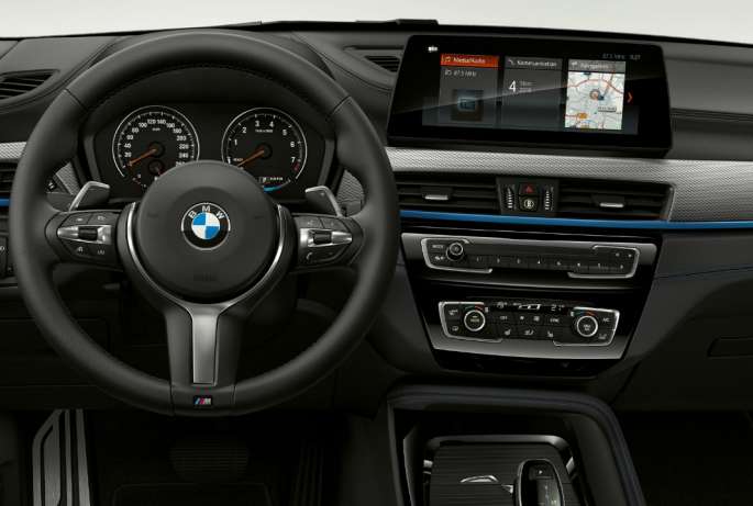 BMW X1, M Sport modell, belső tér. BMW X1, M Sport modell, fókuszban a műszerfal.