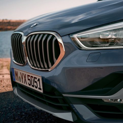 BMW X1, LED-es adaptív fényszórók. BMW X1, a LED-es Adaptív fényszórók közelről.