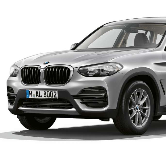 BMW X3, alapmodell, háromnegyedes elölnézet BMW X3, alapmodell, háromnegyedes elölnézet