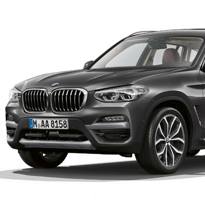 BMW X3 M40i, xLine modell, háromnegyedes elölnézet BMW X3 M40i, xLine modell, háromnegyedes elölnézet
