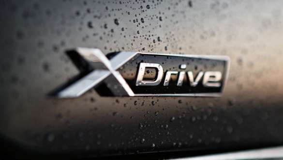 Intelligens xDrive összkerék-meghajtás. A BMW X6 az xDrive összkerék-meghajtással.
