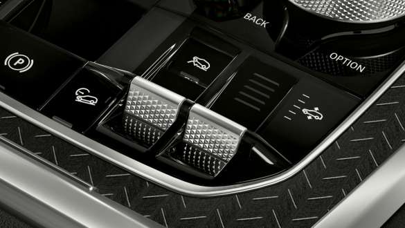 xOffroad csomag, BMW X6, G06, 2019 xOffroad csomag, BMW X6, G06, 2019, az offroad-mód kapcsoló közelről