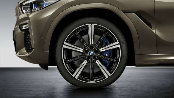 22" M Performance könnyűfém keréktárcsa, csillagküllős 749 M, kétszínű, BMW X6, G06, 2019, külső 22" M Performance könnyűfém keréktárcsa, csillagküllős 749 M, kétszínű, BMW X6, G06, 2019, külső