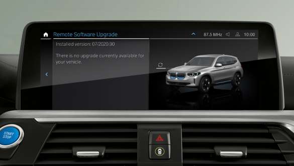 Távoli szoftverfrissítés, BMW iX3, G08 Távoli szoftverfrissítés, BMW iX3, G08, 2020, központi kijelző, belső tér