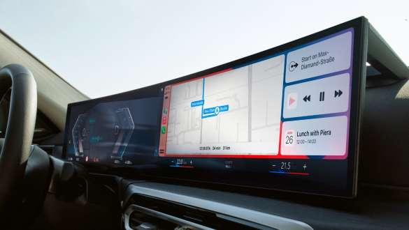 Okostelefon-integráció az Apple CarPlay© segítségével Okostelefon-integráció a BMW ConnectedDrive részét képező Apple CarPlay© segítségével, központi kijelző