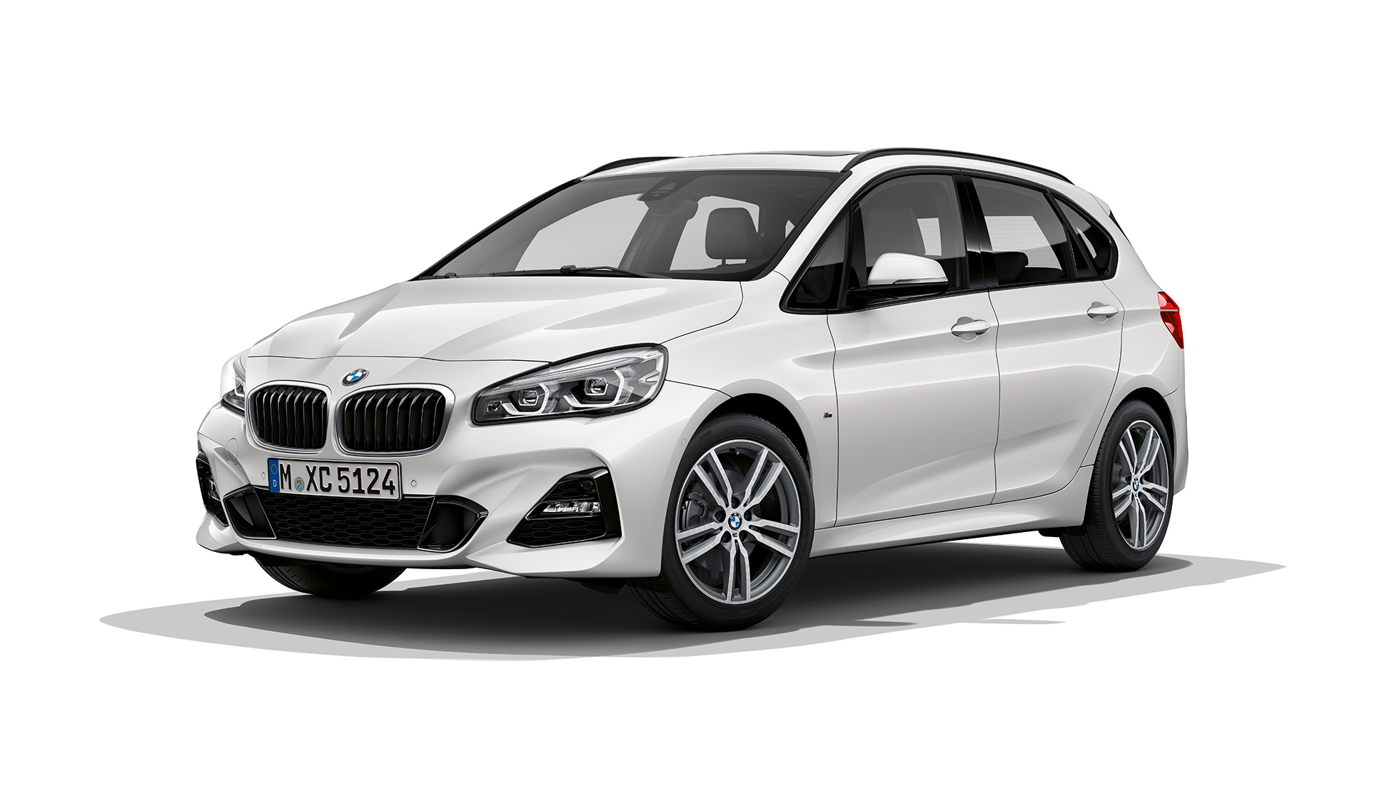 BMW 2 Active Tourer, M Sport modell BMW 2 Active Tourer, 220d xDrive, M Sport modell, F45, Kristály fehér metál, rézsútos elölnézet
