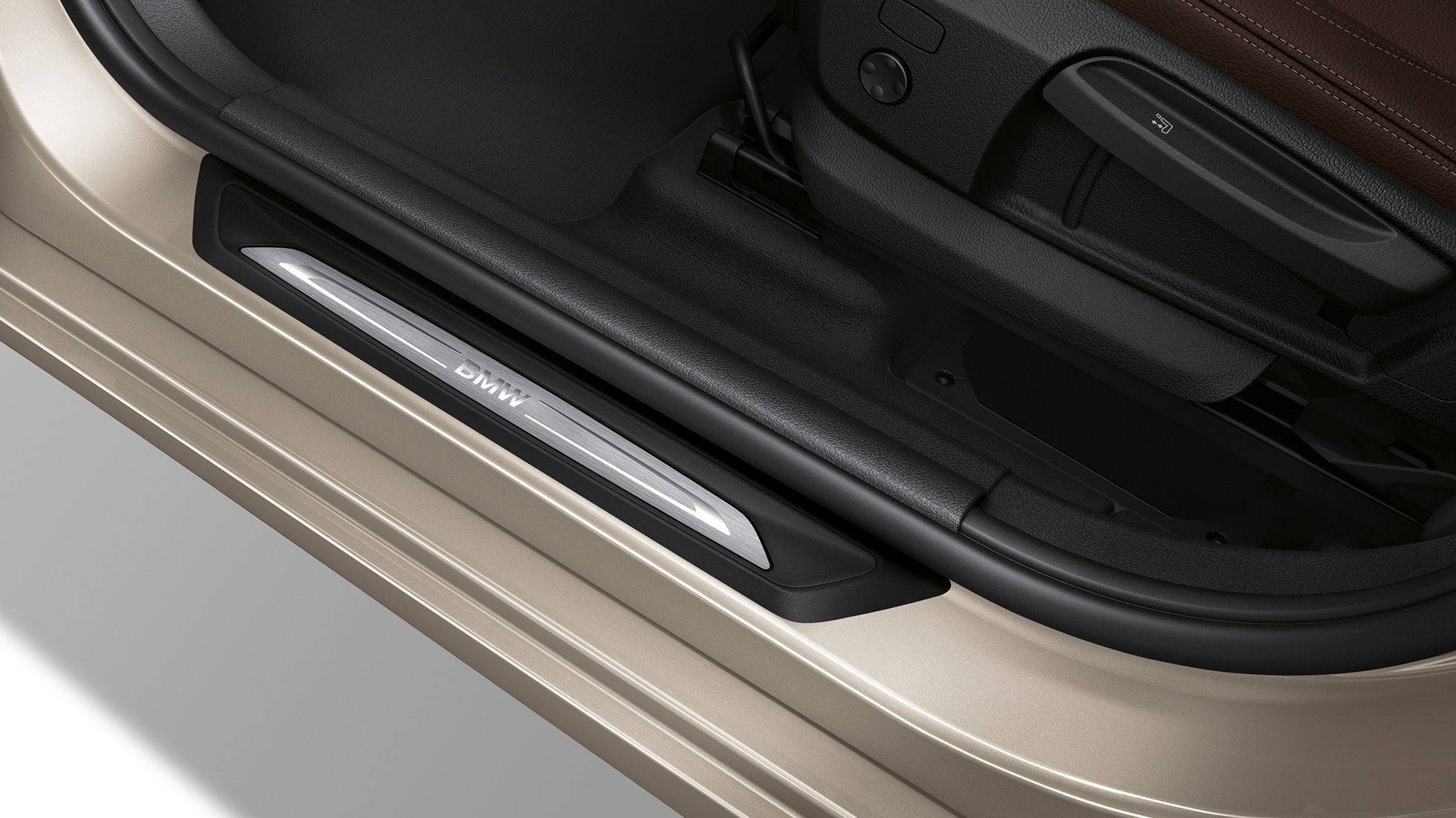 Ajtóküszöb-borítások, BMW 2 Active Tourer, Luxury Line modell Ajtóküszöb-borítások, BMW 2 Active Tourer, Luxury Line modell, 225i xDrive, F45, 2018, Jucaro bézs metál