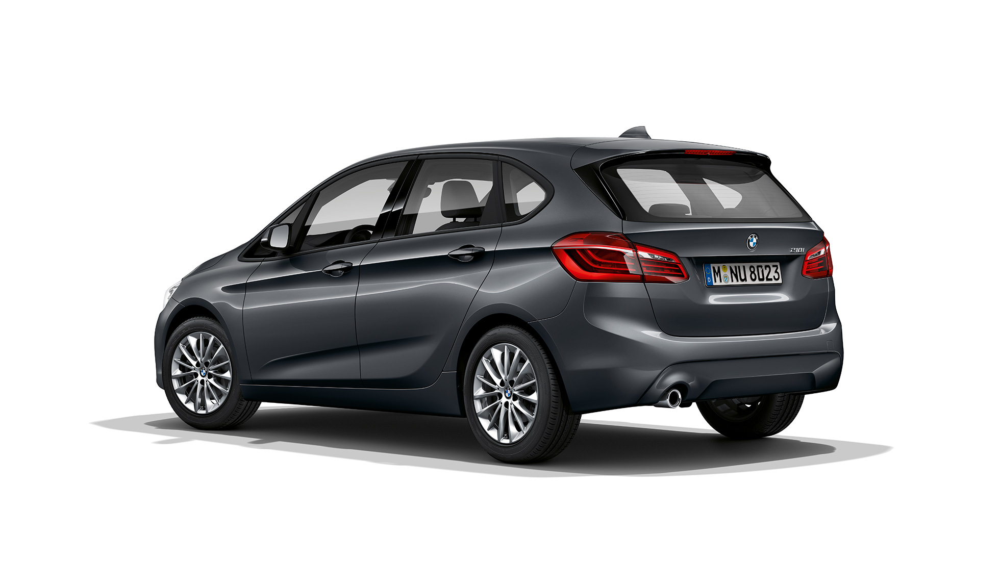 Rézsútos hátulnézet, BMW 2 Active Tourer, Advantage modell BMW 2 Active Tourer, 218i, F45, Mineral szürke metál, rézsútos hátulnézet