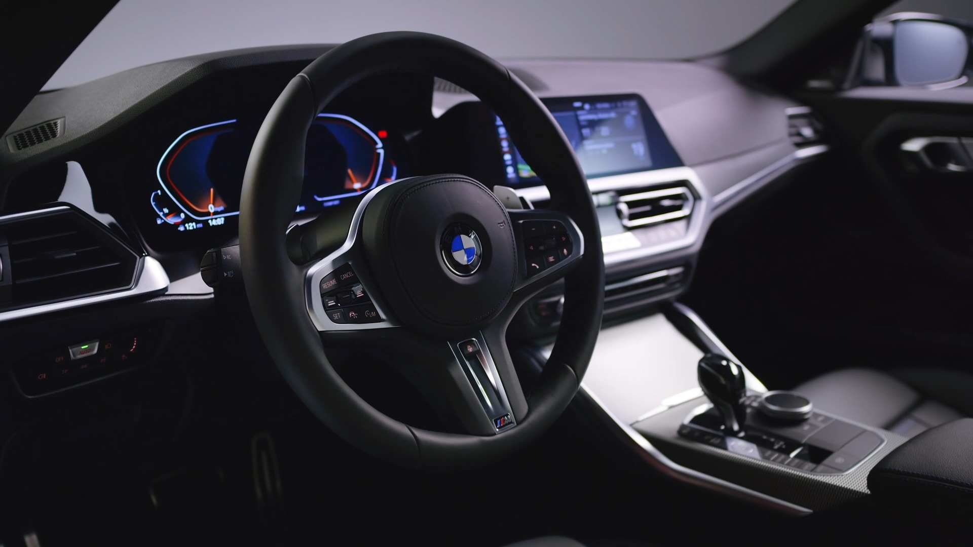 A BMW 2 Coupé belső dizájnjegyei. A BMW 2 Coupé belső dizájnjegyei.