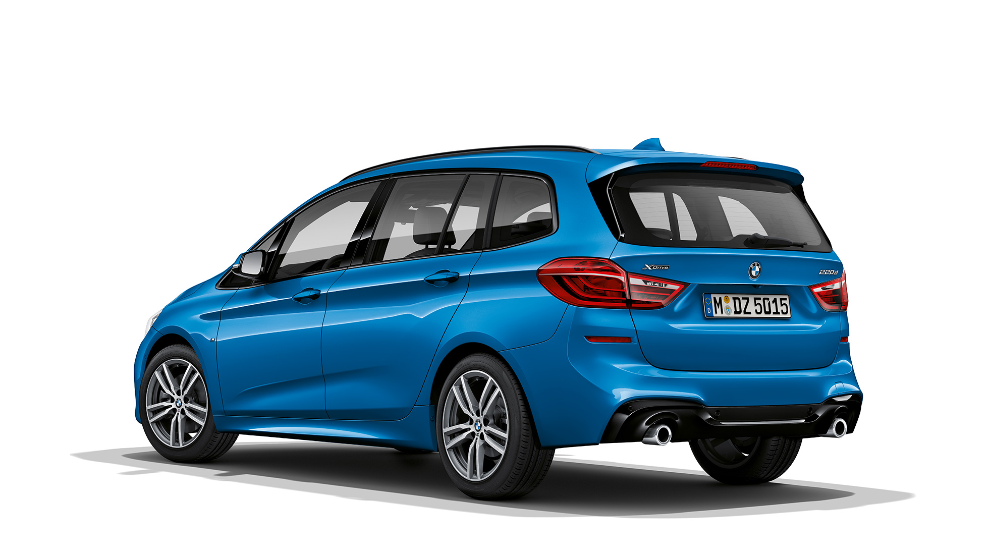Rézsútos hátulnézet, BMW 2 Gran Tourer, M Sport modell BMW 2 Gran Tourer, 220d xDrive, M Sport modell, F46, Misano kék metál, rézsútos hátulnézet