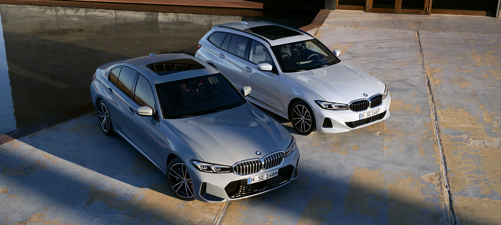 BMW 3 Limousine, G20, egy elölnézetből látható autó hegyvidéki környezetben A BMW 3-sorozat modelljei, BMW 3 Limousine, G20, egy elölnézetből látható autó hegyvidéki környezetben