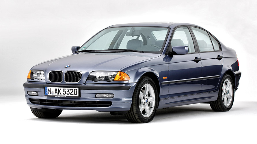 BMW 3 Limousine, E46, a negyedik generáció rézsútos elölnézetből A BMW 3 sorozat modelljei, BMW 3 Limousine, E46, a negyedik generáció rézsútos elölnézetből