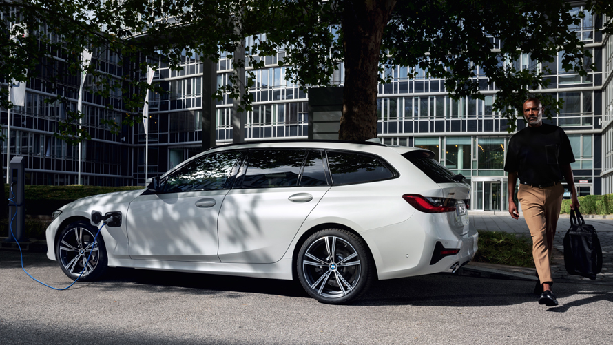 BMW 3 Limousine és Touring Business Drive Ajánlat BMW 3 Limousine és Touring Business Drive Ajánlat