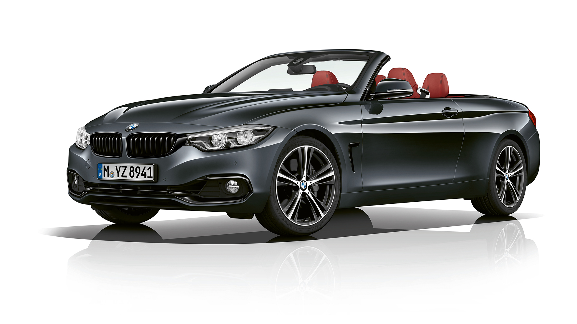 BMW 4-es Cabrio, a Sport Line modell háromnegyedes elölnézetből BMW 4-es Cabrio, a Sport Line modell háromnegyedes elölnézetből