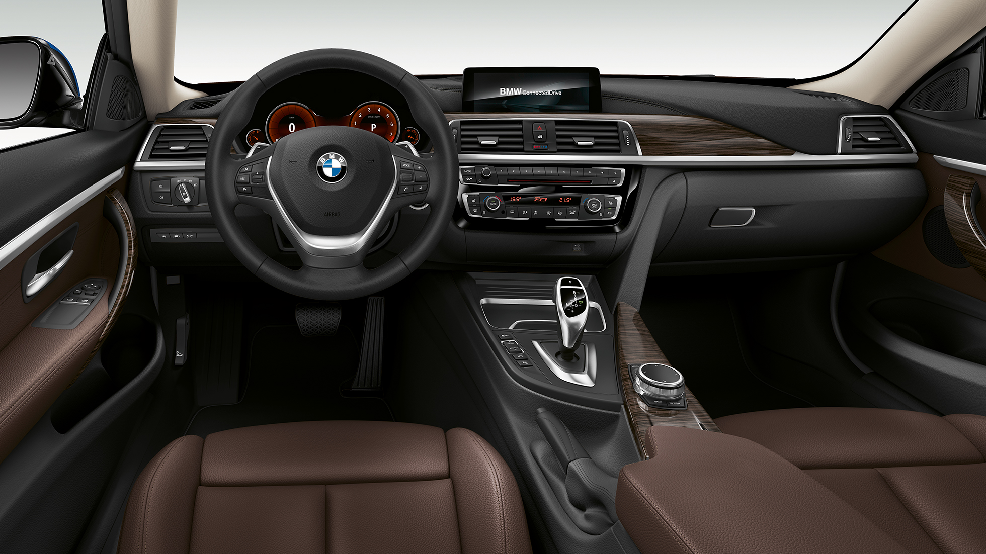 BMW 4-es Coupé, a Luxury Line modell műszerfala BMW 4-es Coupé, a Luxury Line modell műszerfala