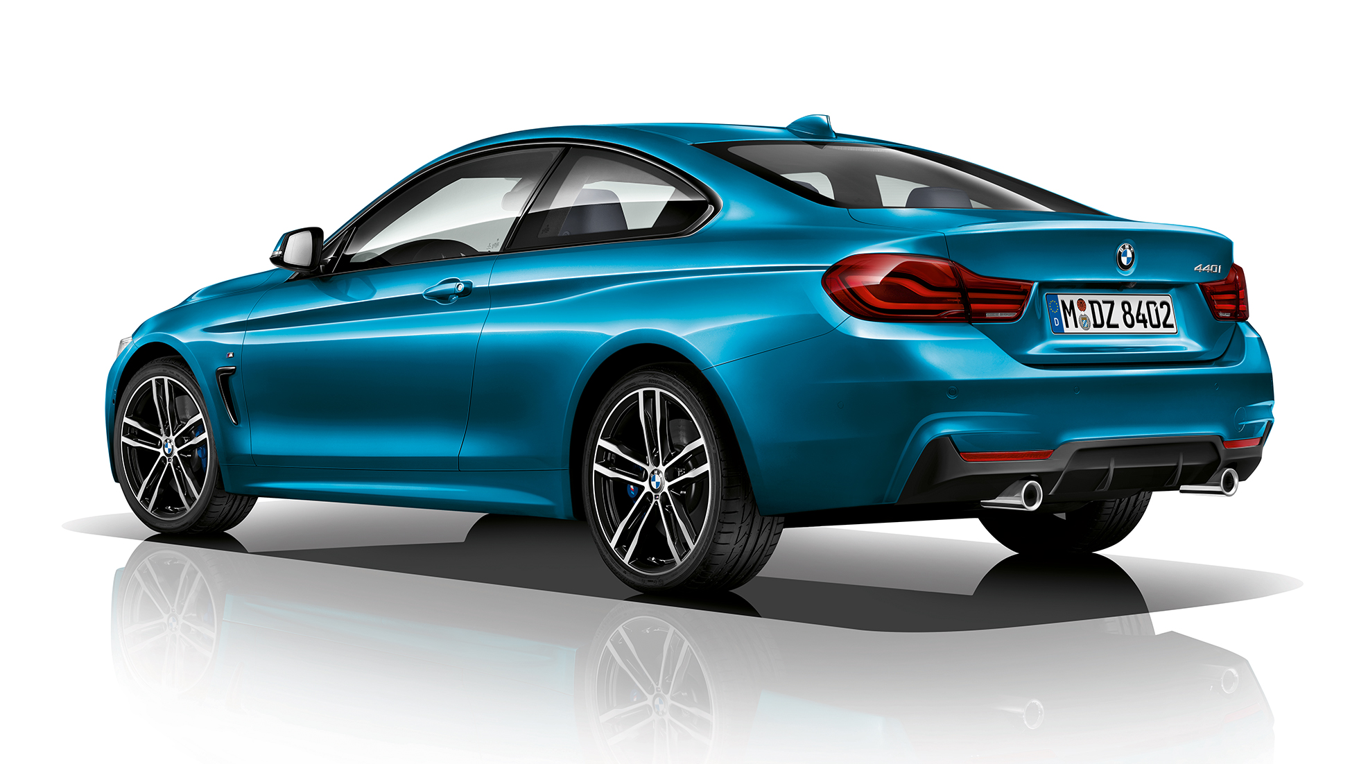 BMW 4-es Coupé, az M Sport Modell háromnegyedes hátulnézetből BMW 4-es Coupé, az M Sport Modell háromnegyedes hátulnézetből