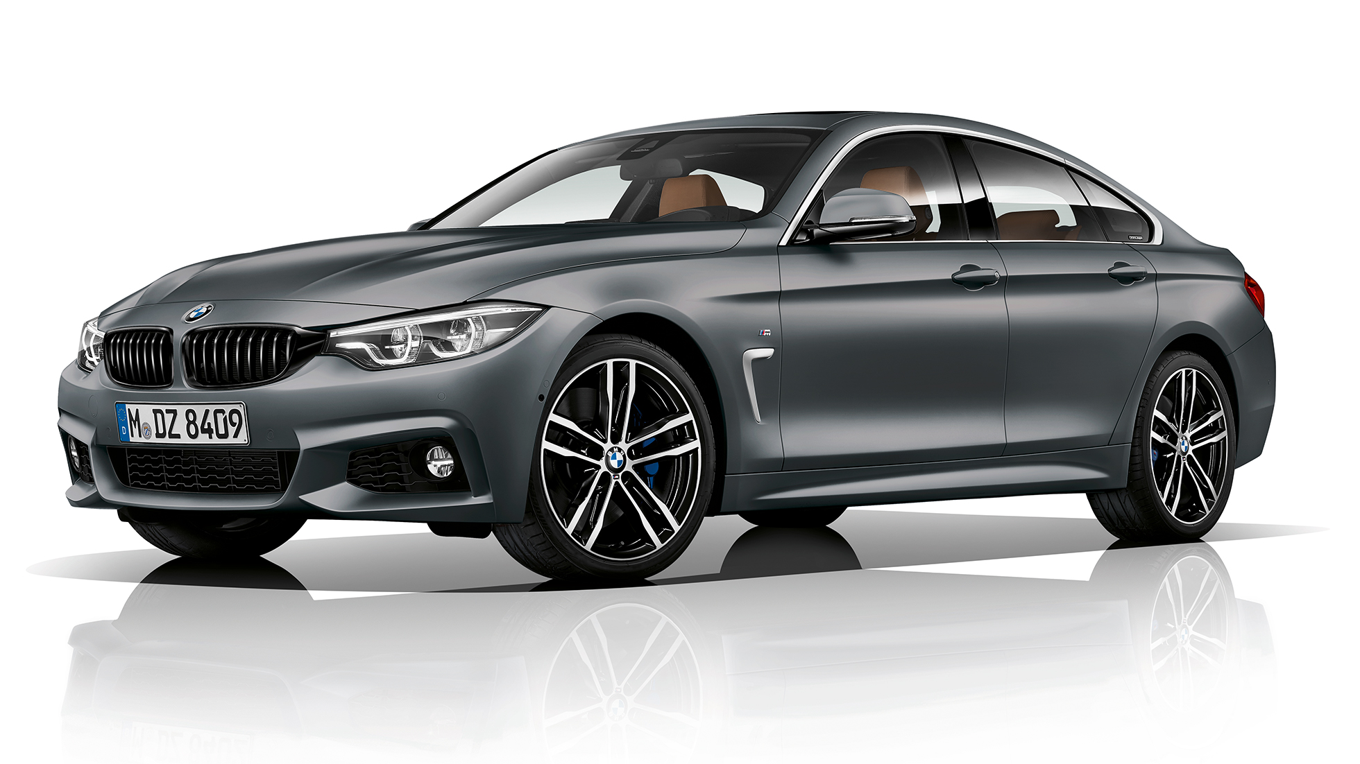 BMW 4-es Gran Coupé, az M Sport modell háromnegyedes elölnézetből BMW 4-es Gran Coupé, az M Sport modell háromnegyedes elölnézetből