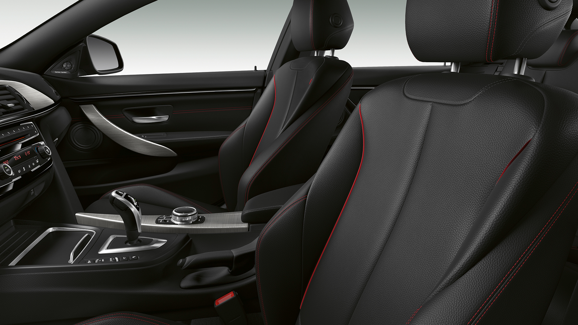 BMW 4-es Gran Coupé, a Sport Line modell belső tere BMW 4-es Gran Coupé, a Sport Line modell belső tere
