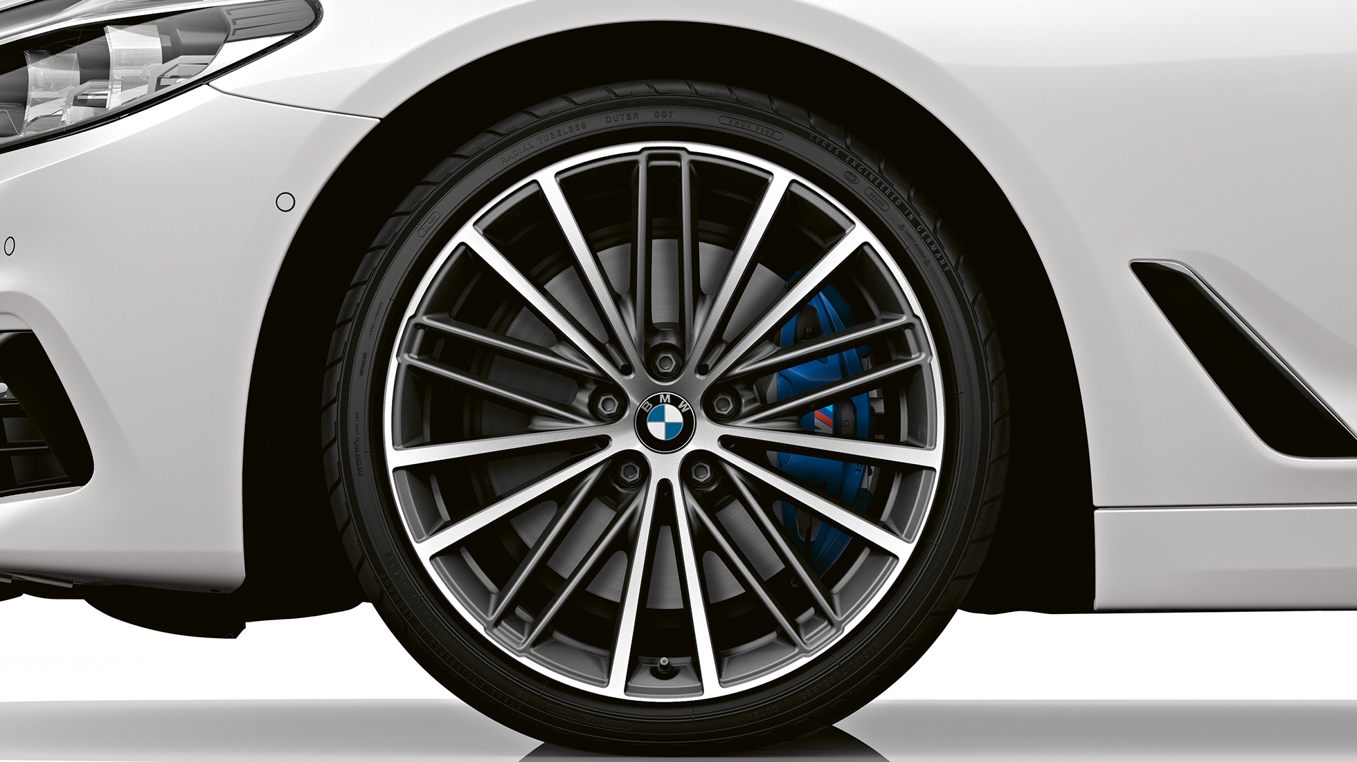 Sport Line, kerekek, BMW 5 Limousine Sport Line, BMW 5 Limousine, 540i Limousine, Alpesi fehér metál, kerekek